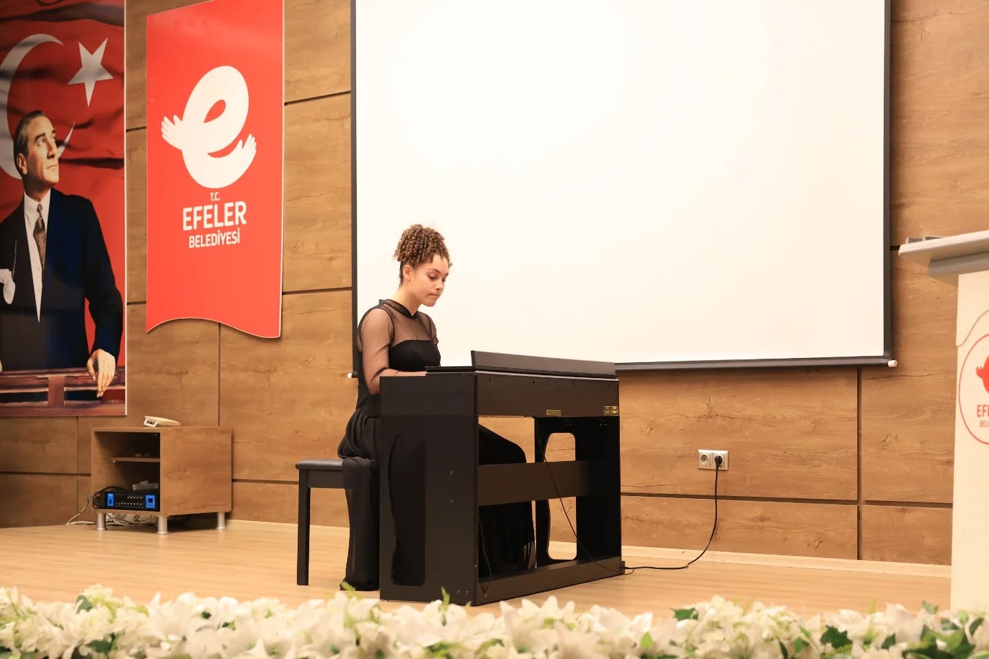 Ogrenciler Icin Caldilar Aydinda Klasik Bati Muzigi Esintileri 636525 350Aaddbd7E3F8B5Dfac35E48D14126A