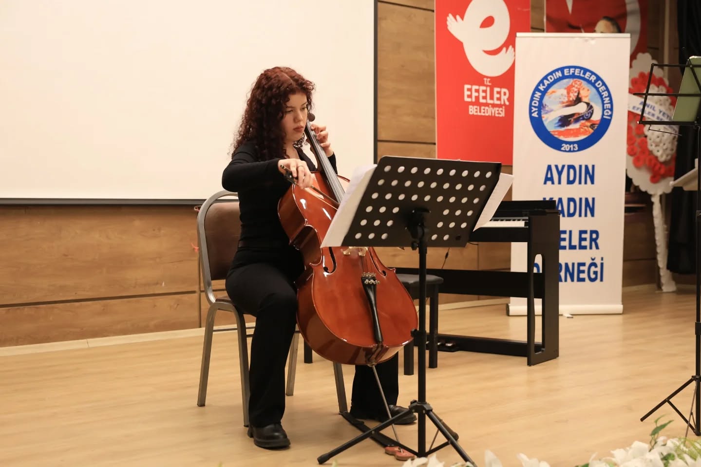 Ogrenciler Icin Caldilar Aydinda Klasik Bati Muzigi Esintileri 636525 5Fc307D15Cd6E9Dd6Db338A683B19845