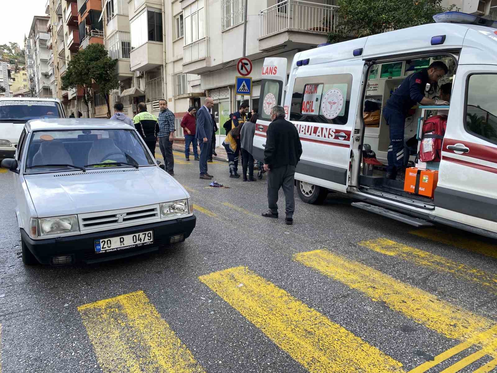 Otomobilin Carptigi Yaya Yaralandi Cefe44Fccc4741Bbf300E92Af08C2344