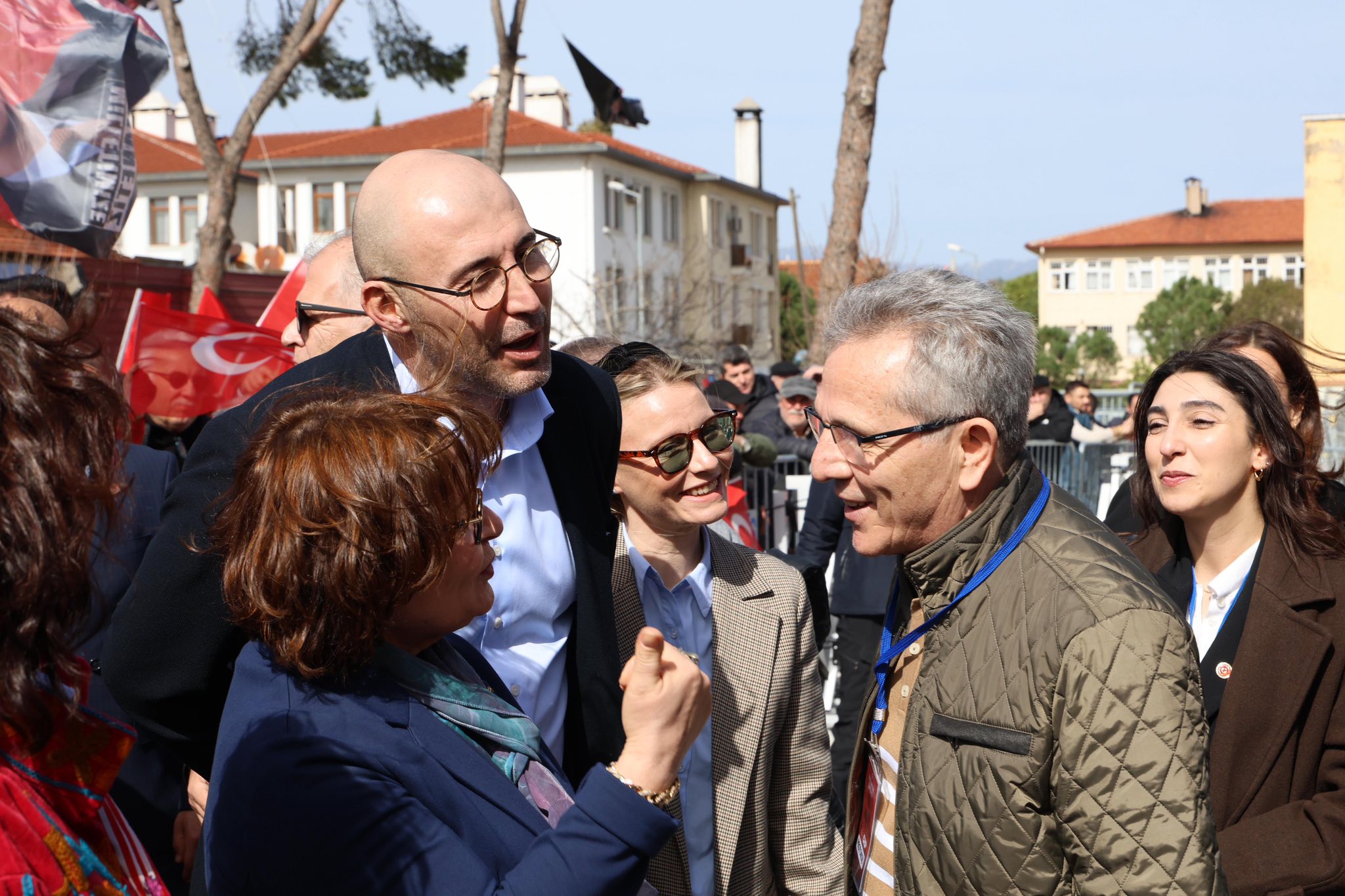 Ozgur Ozelin Yalniz Birakmadilar 639138 A2319Bc9745866617Db7Ba2864C3F5F8