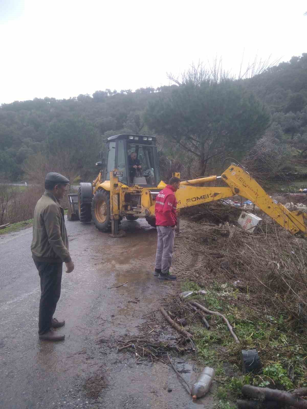 Sokede Belediye Ekipleri Seferber Oldu 0Abf0Ab4F248Dbc958B63B4238Cdd487