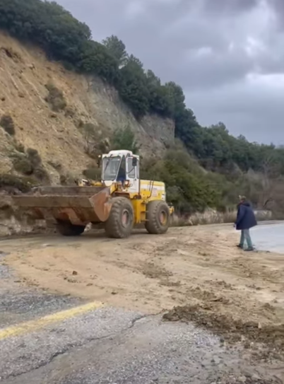 Sokede Sel Kabusu 638699 Ed6F6305B35071B3E200688Eea023A3F