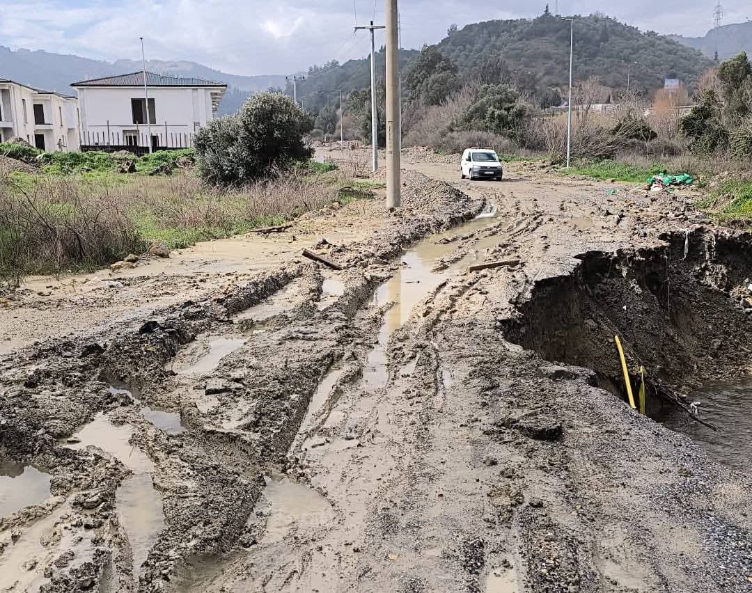 Sokede Yol Coktu 637166 83B8D6A82Aa4E0671332B4Fb6A336D79