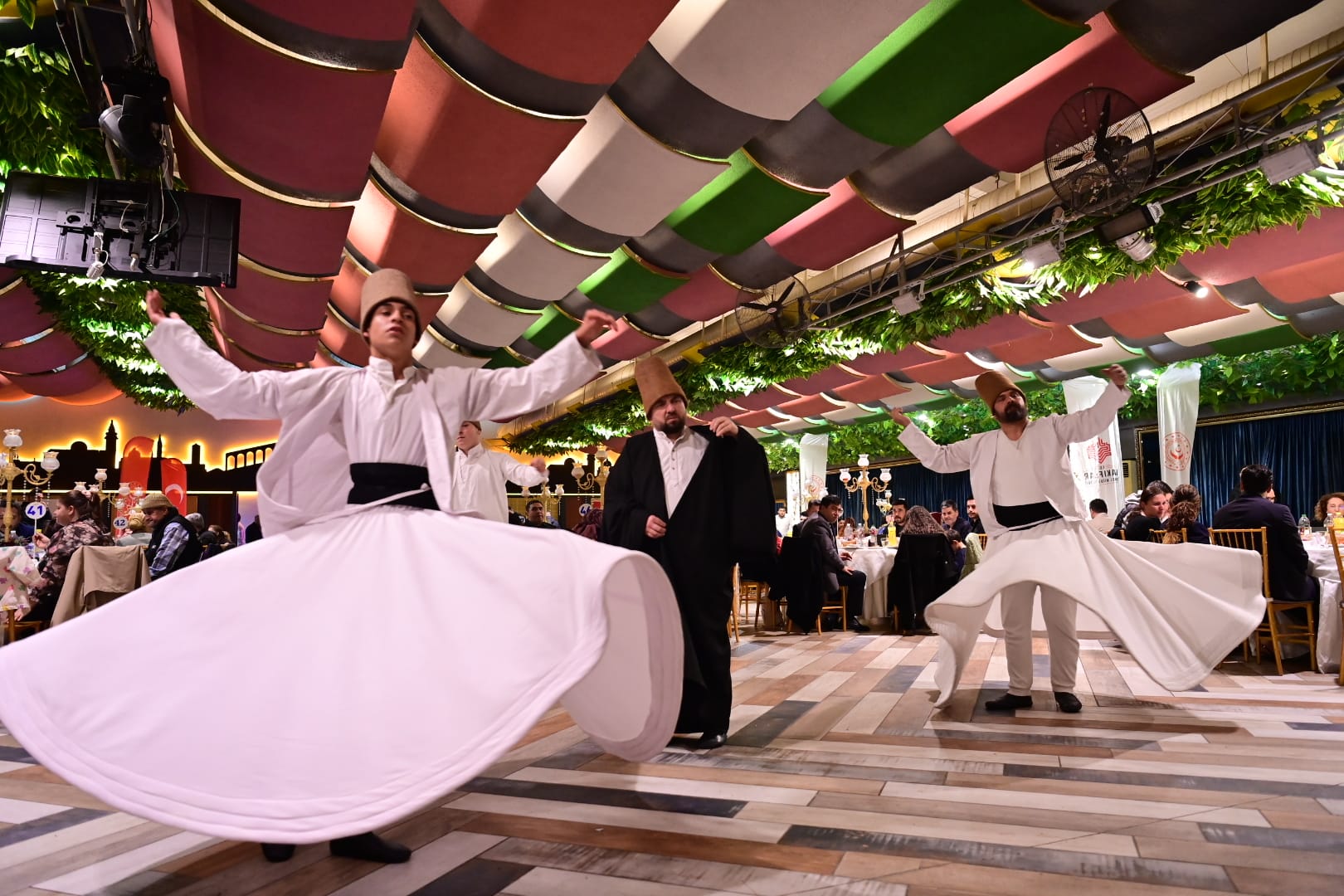 Vali Canbolattan Vefa Sofrasi 640599 6B774D0F98B74F019E59Db7258F1724B