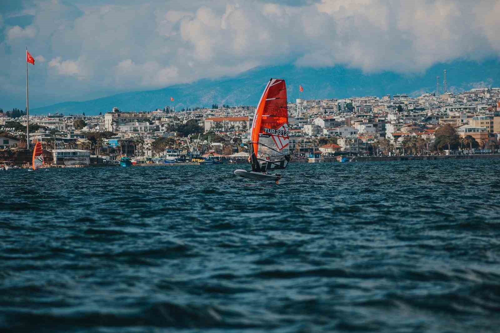 Yelken Sampiyonasi Didim Belediyesinin Ev Sahipliginde Basladi 5540Da760A21D221Af32Fadb11612Dbe