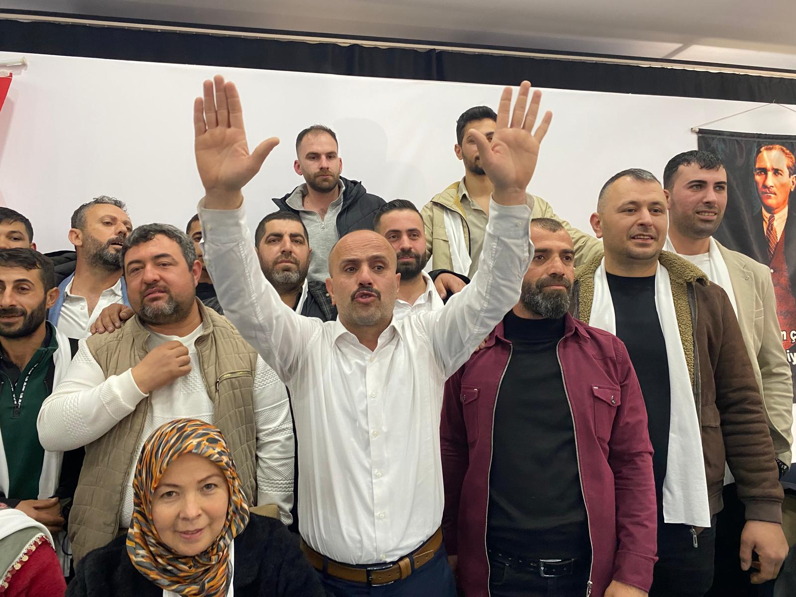 Yeni Baskan Havalara Uctu Kucakta Tasindi 639534 Bbccaf5F5E9De4521B2Ef4C5Ab538A49