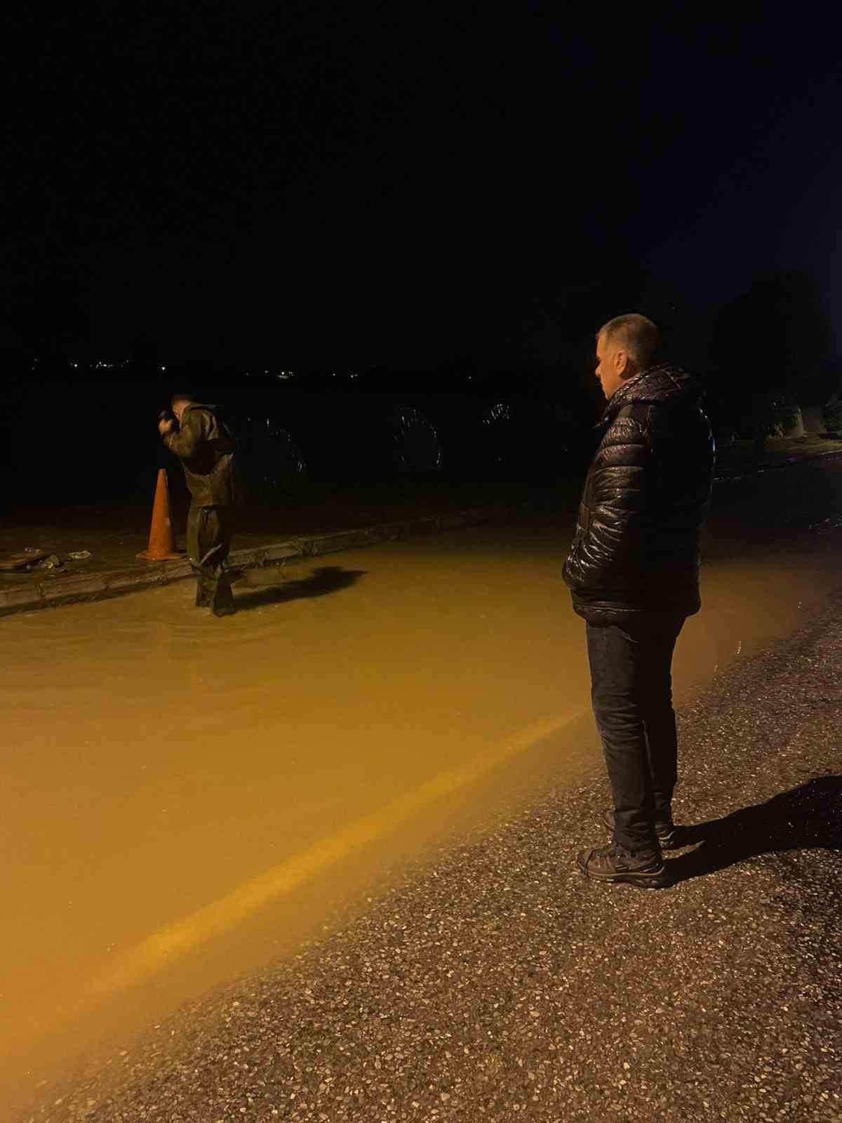 Yenipazarda Saganak Yagis Etkili Oldu 8C9Ccba61C92Ccd200029E3518Dcbd22