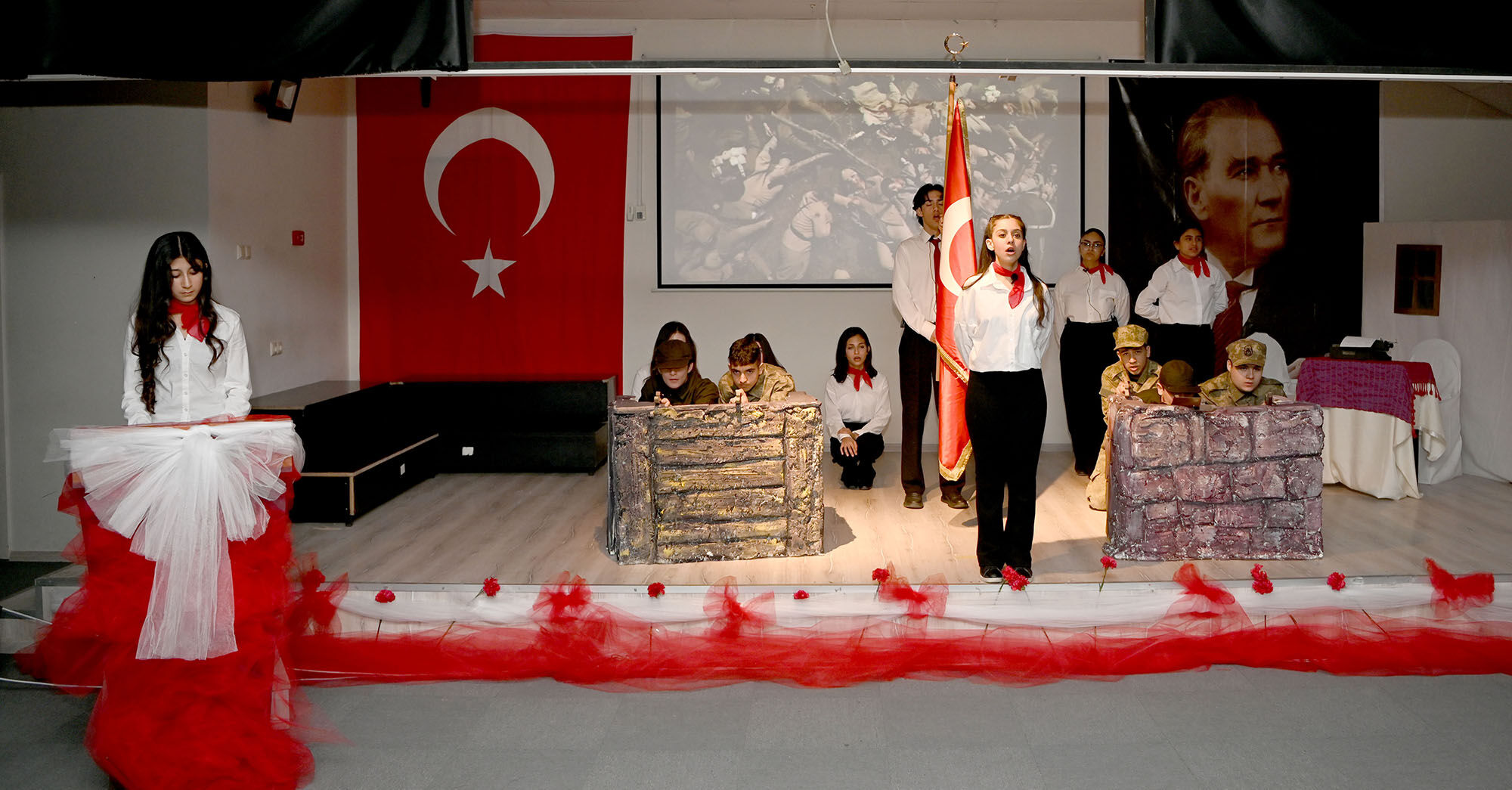 12 Mart Istiklal Marsinin Kabulu Kusadasinda Kutlandi 646596 Ea5633566Aa7Bc43Daa3943690034F73