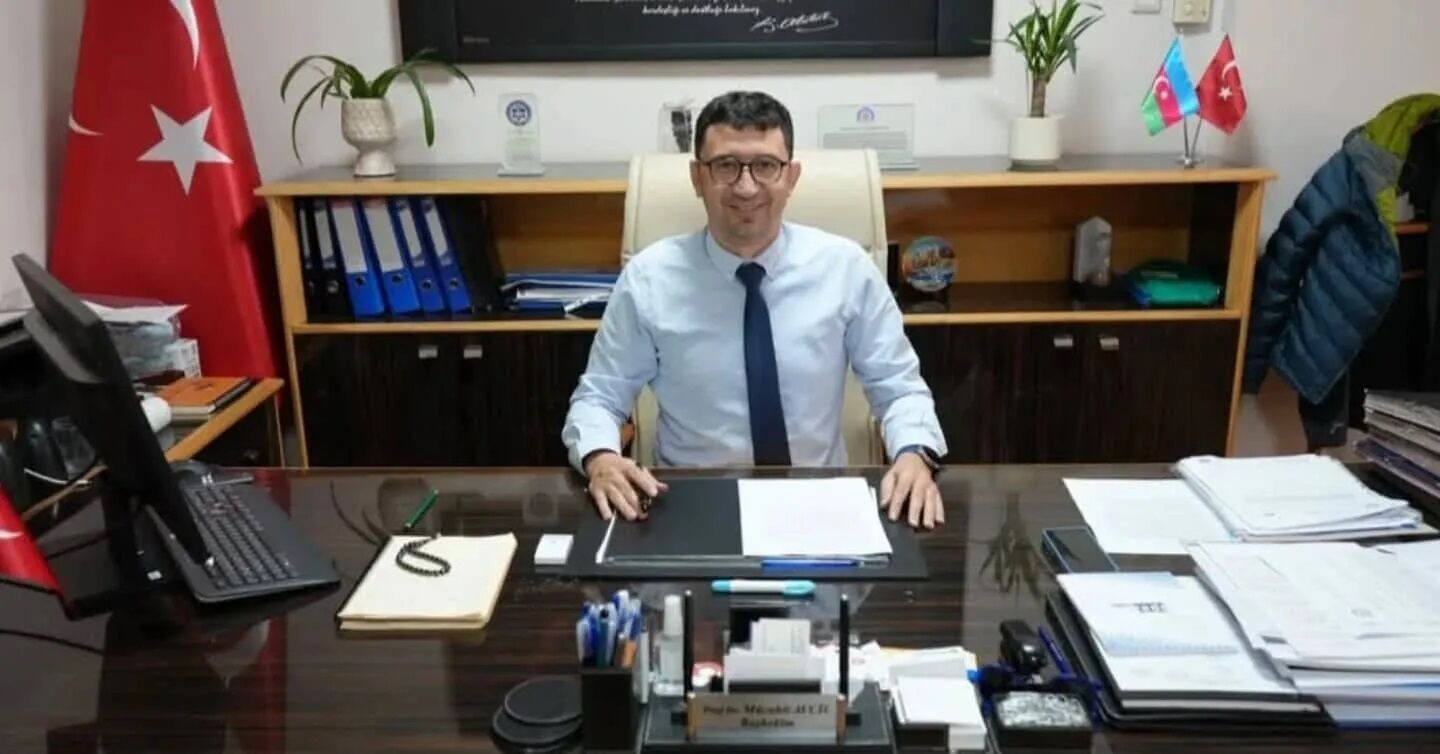 Adude Bicak Parasina Savas 646628 4Abbc6Af0440Ce7Bf95170F1Bc1658Ae