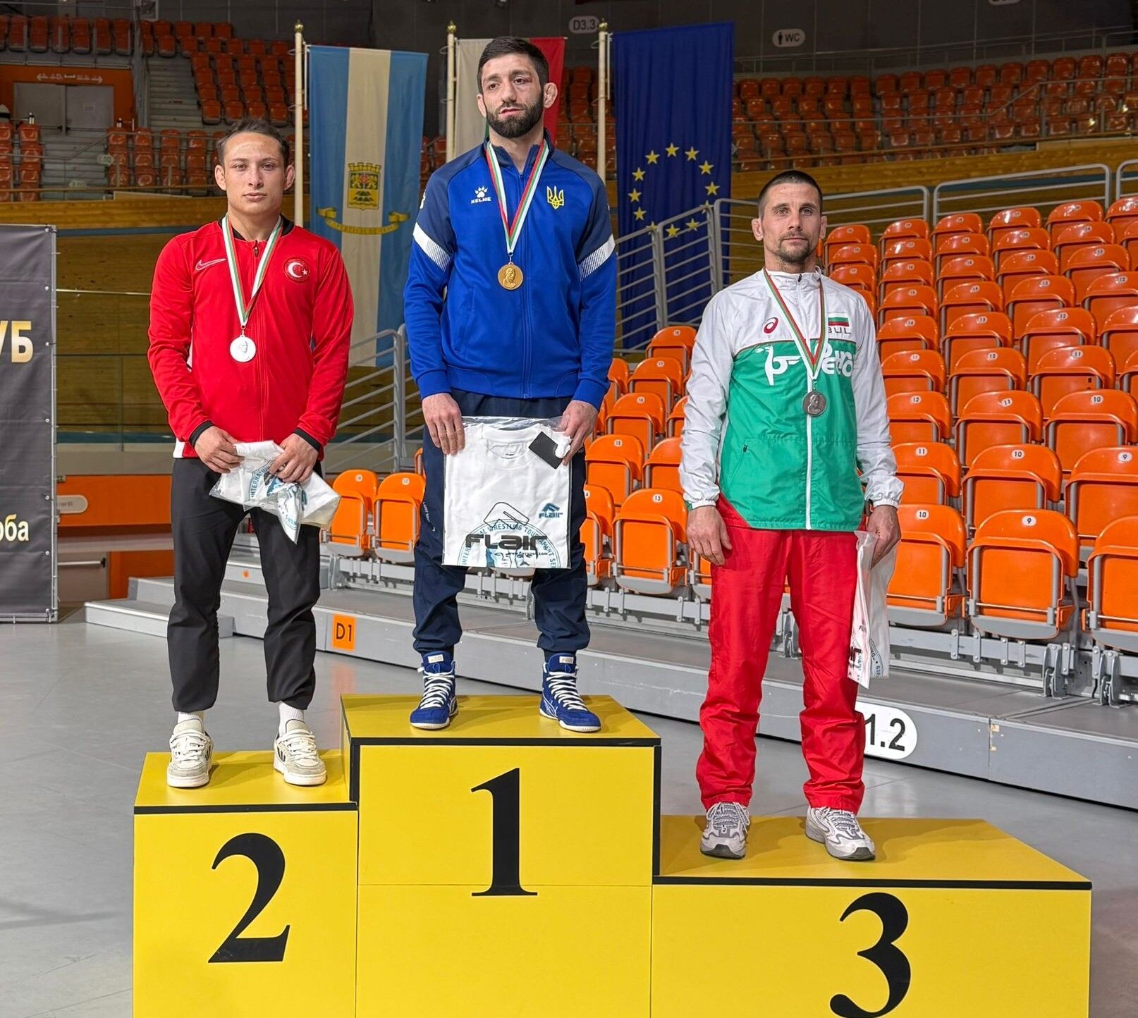 Adulu Sporcudan Bulgaristanda Gumus Madalya 651184 A6631Dba6C7Caf05A70Bd8612821F018