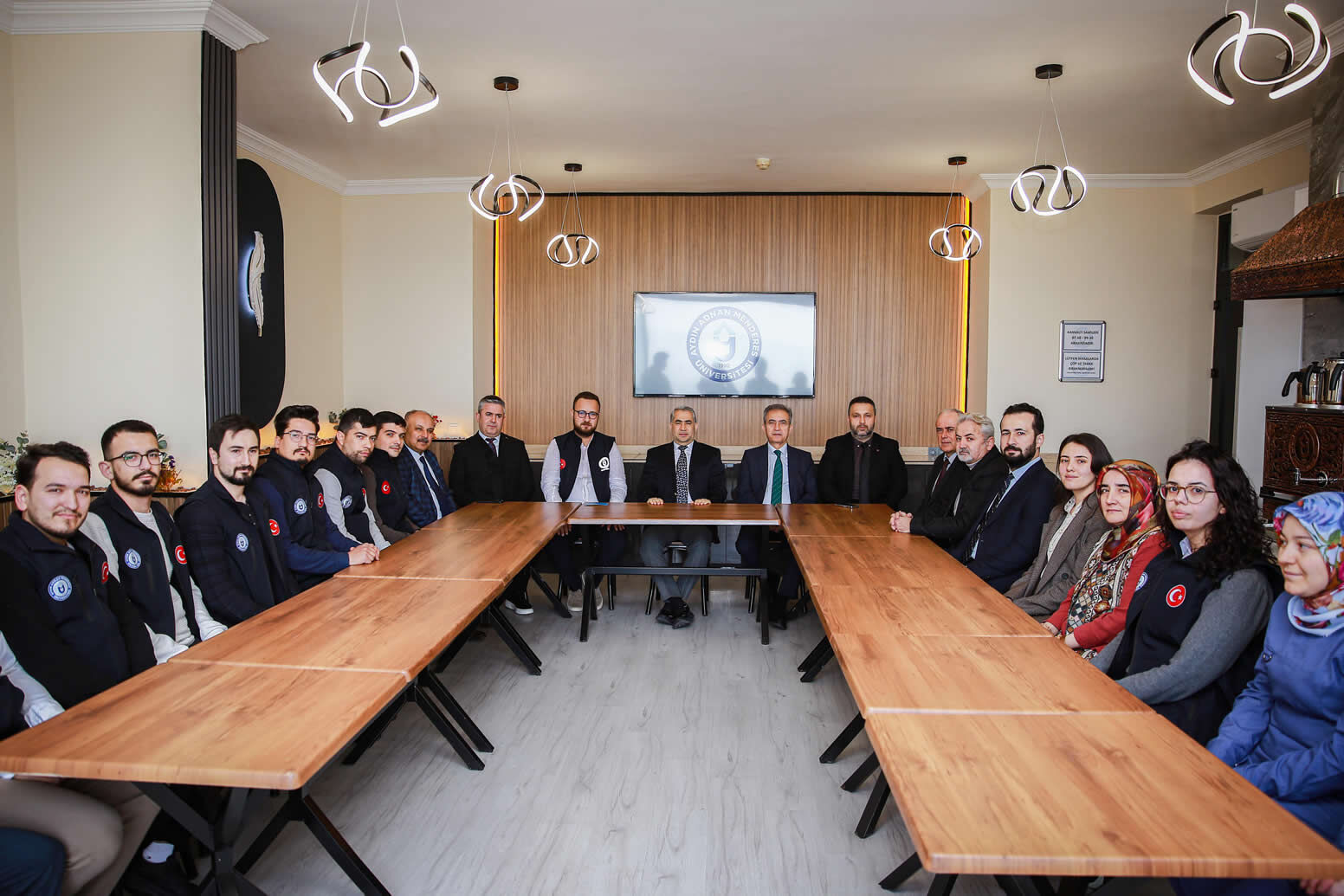 Adunun Vergi Rekortmeni Isletmesi Personele 6 Bin Liralik Jest 644238 93Bc1Edd05D2Bb9E101133Eee1Ed75Fb