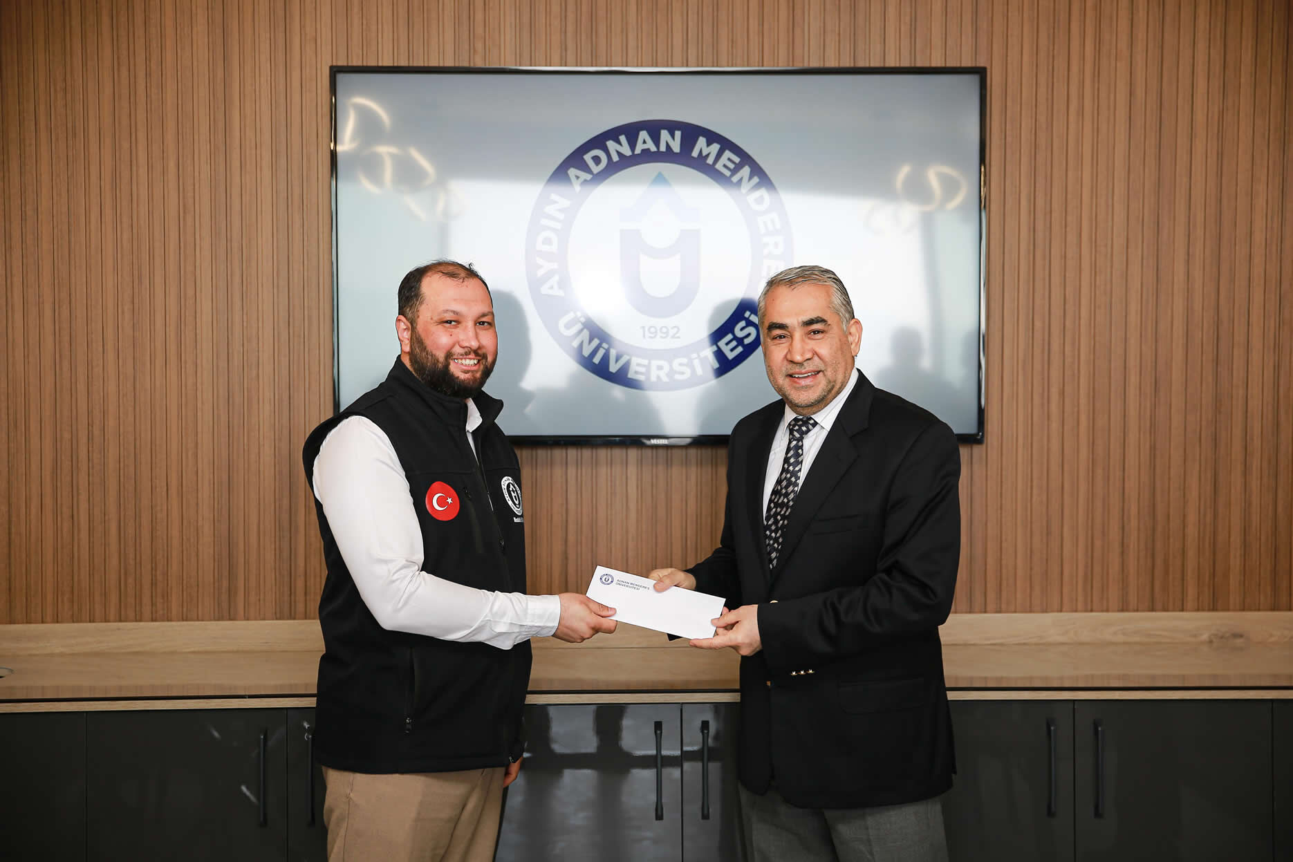 Adunun Vergi Rekortmeni Isletmesi Personele 6 Bin Liralik Jest 644238 C45Acaa20E1Bb7E9440B24Faa53Cd389