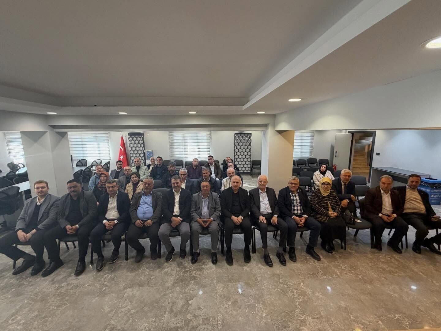 Ak Parti Aydin Teskilati Bulustu 646025 9C5349D45F033Dc03609A6Aa1D687A96