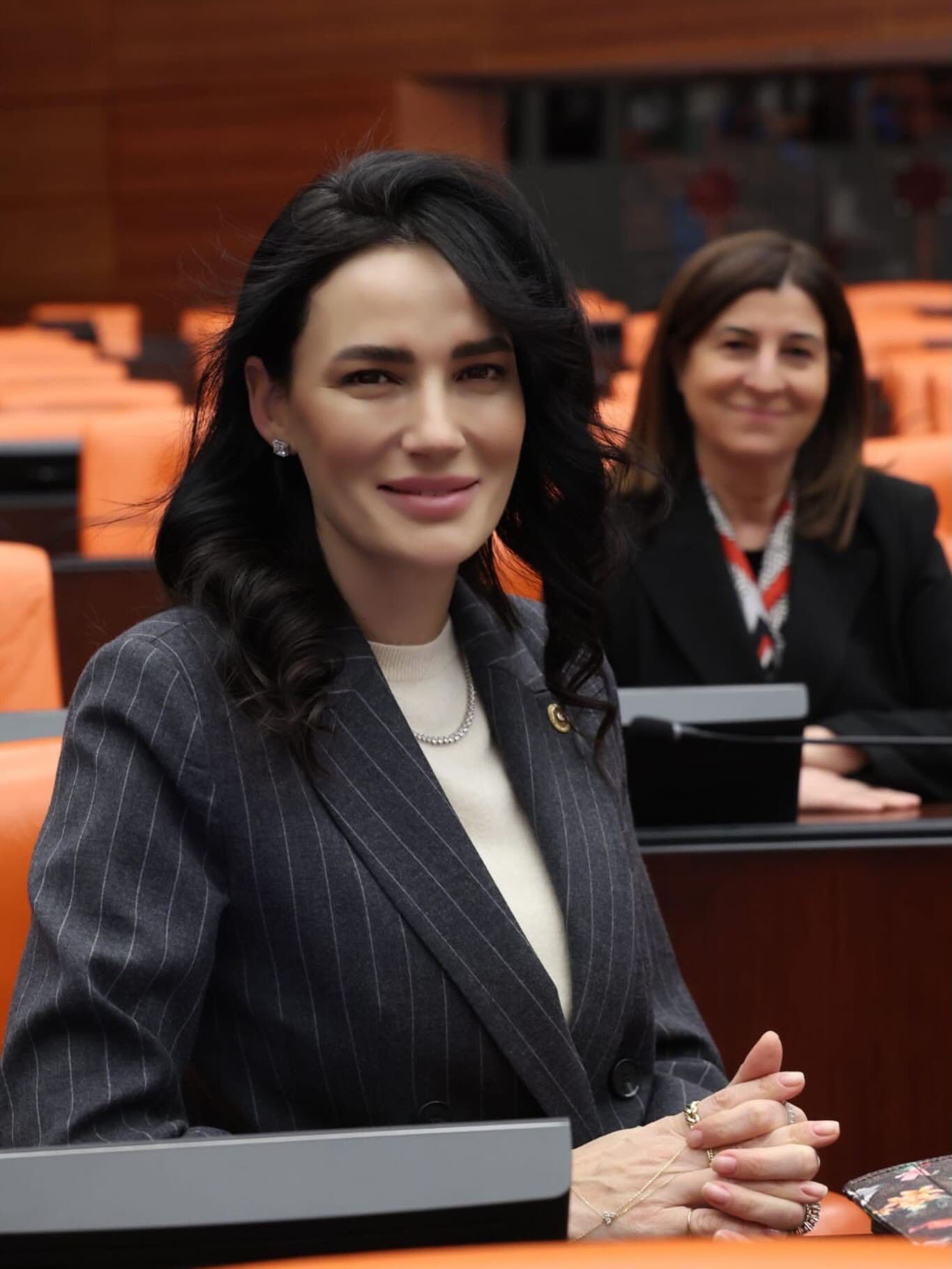 Ak Partili Vekillerden Mecliste Yogun Mesai 644170 7Acdd7944457F5Ef8E5Ab2F4D2687C96