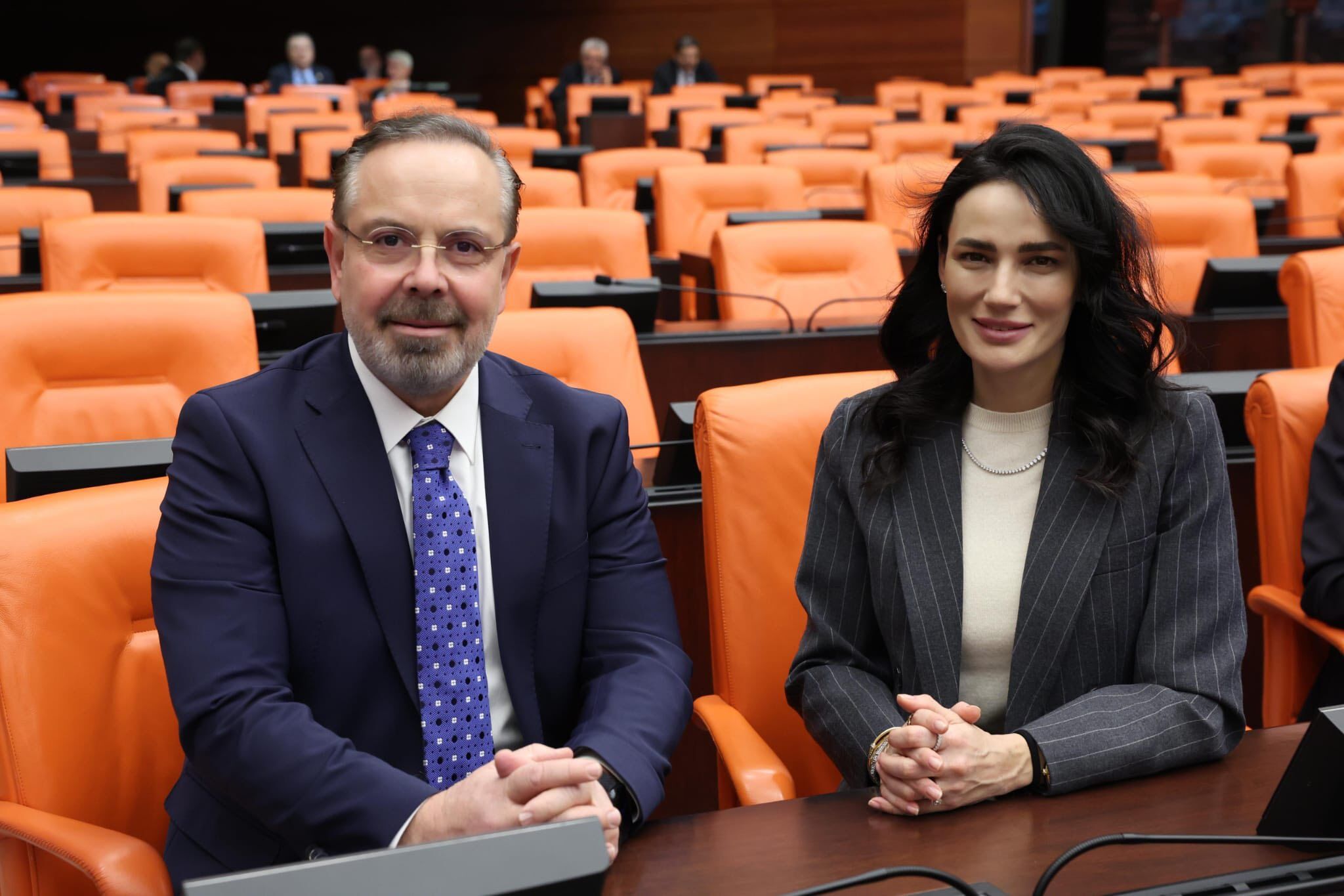 Ak Partili Vekillerden Mecliste Yogun Mesai 644170 Ce2Ca36B81Ec95D7E8C1C937F7E968A7