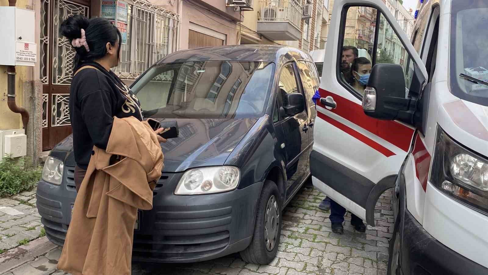 Asansorde Mahsur Kalanlarin Yardimina Itfaiye Ekipleri Kostu 1Cf8F2C67833Cd3B1492A9E91F008A3B