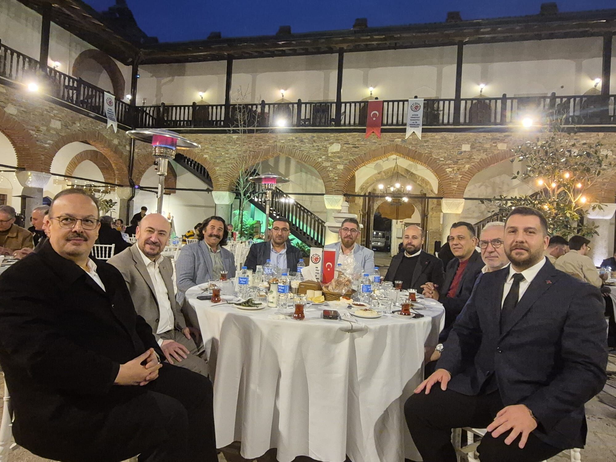 Ay Siadtan Geleneksel Iftar Yemegi 648070 613Ca70B1Ee4De8677Ddcb2B233F5D76