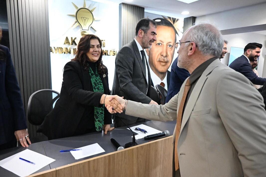 Aydin Ak Partide Bayramlasma Cercioglu Ilke Taniklik Etti Duzeltme 648064 293656A8Cc67B23332B81B94Bc48F5A6