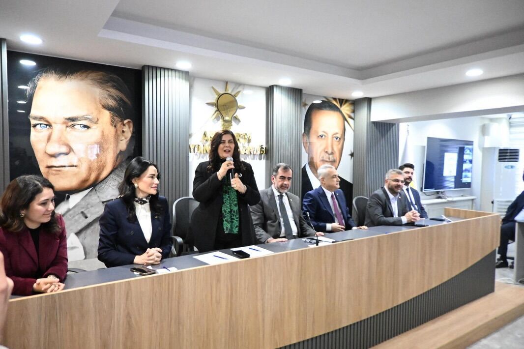 Aydin Ak Partide Bayramlasma Cercioglu Ilke Taniklik Etti Duzeltme 648064 Ae550Eb8F869A69Bc55350145B1147A6