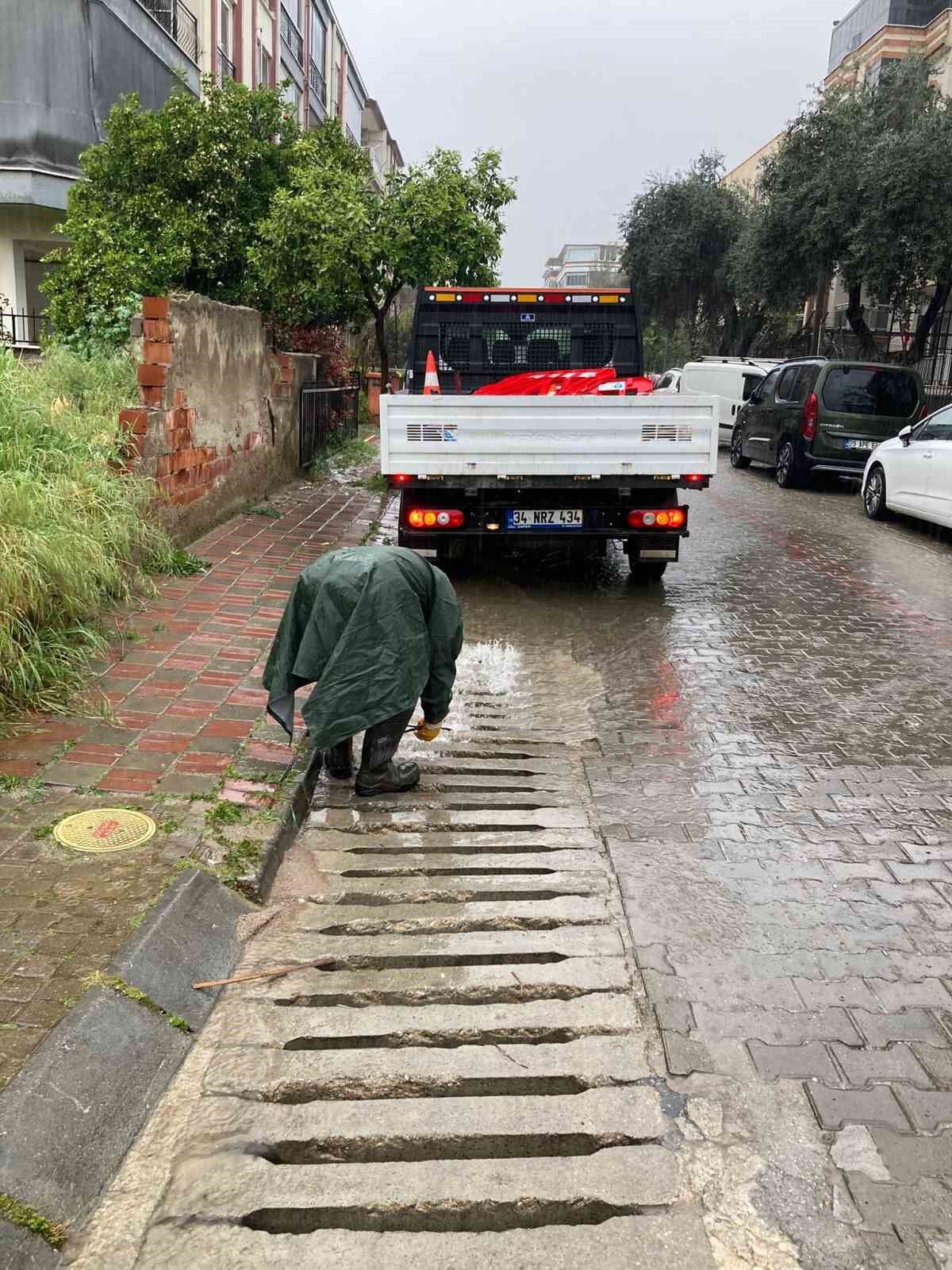 Aydin Buyuksehir Belediyesi Ve Aski Ekipleri Yapisa Karsi Teyakkuzda 781E28423475449Ecd1D8Bbd76F936C5