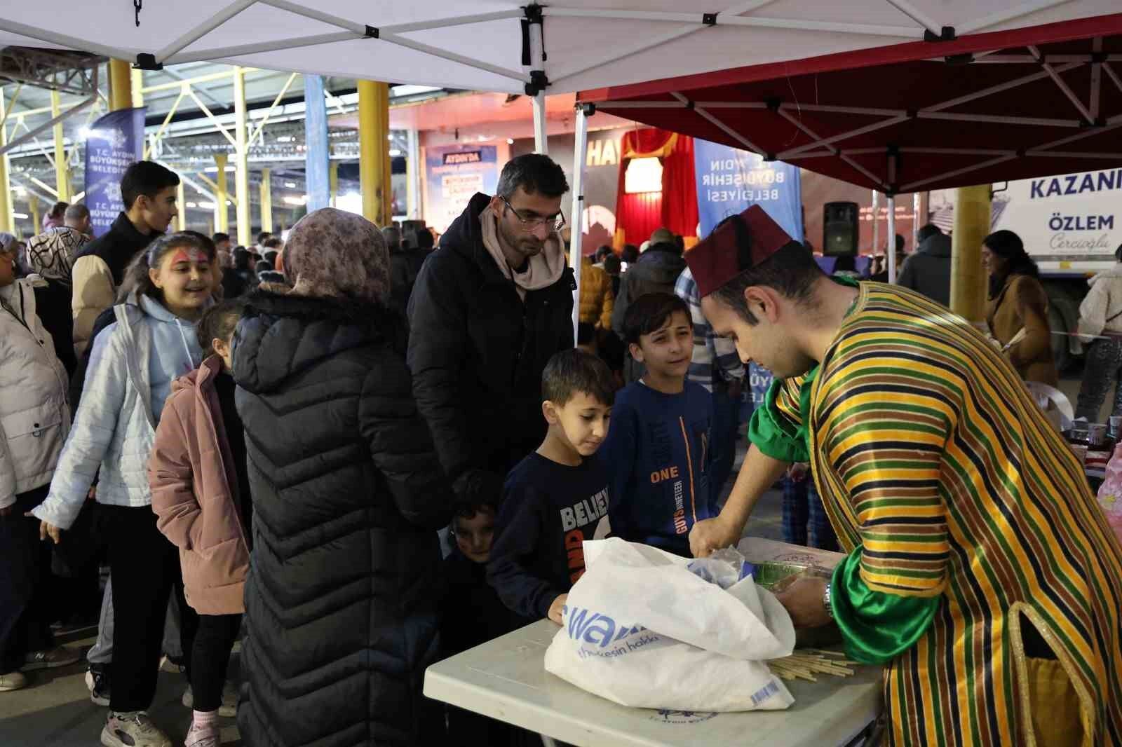 Aydin Buyuksehir Belediyesinden Sokede Ramazan Etkinligi Bc16919762Db998991C0Ee4E594A005A