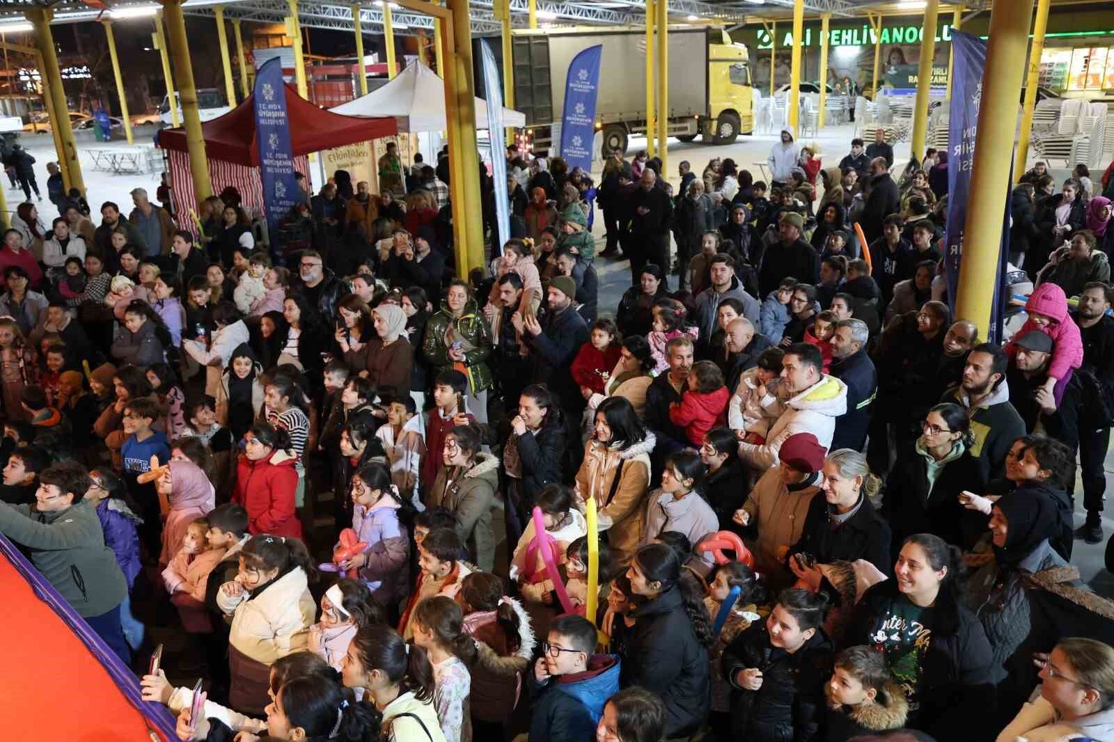 Aydin Buyuksehir Belediyesinden Sokede Ramazan Etkinligi F3Dde128F5963Aa1A2Dec536Aa44C26B