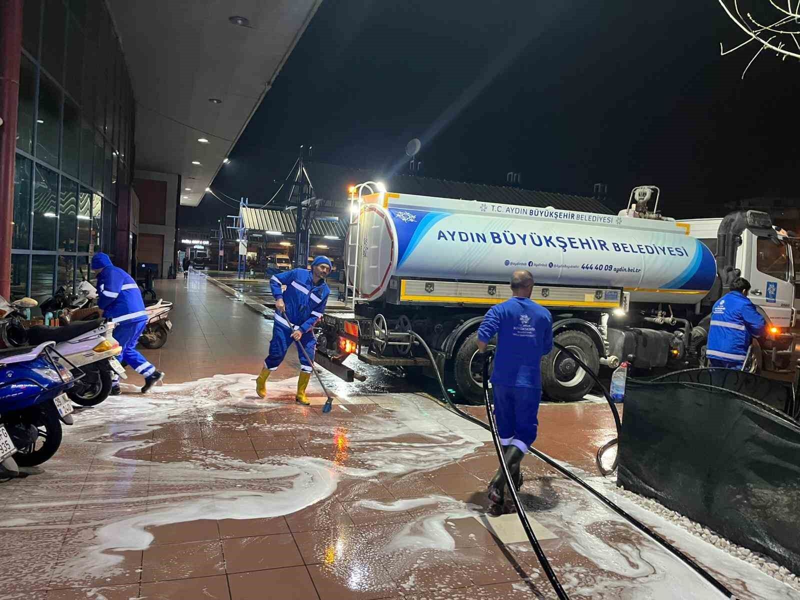 Aydin Buyuksehirden Bayram Oncesi Otobus Terminallerinde Temizlik Calismasi 7F5A92Eac05F420E182E0Dafcac94C15