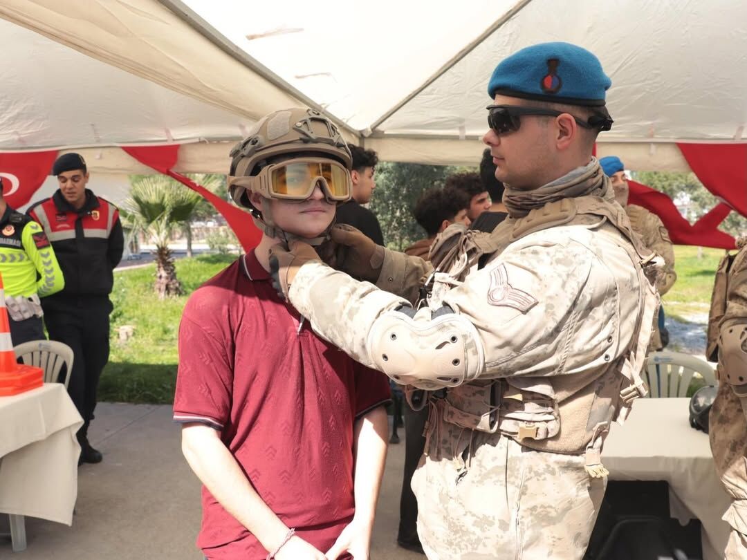 Aydin Il Jandarmadan Didimde Tanitim Faaliyeti 645623 B7C50Ecb180874C994448C8Bd292Bbd4