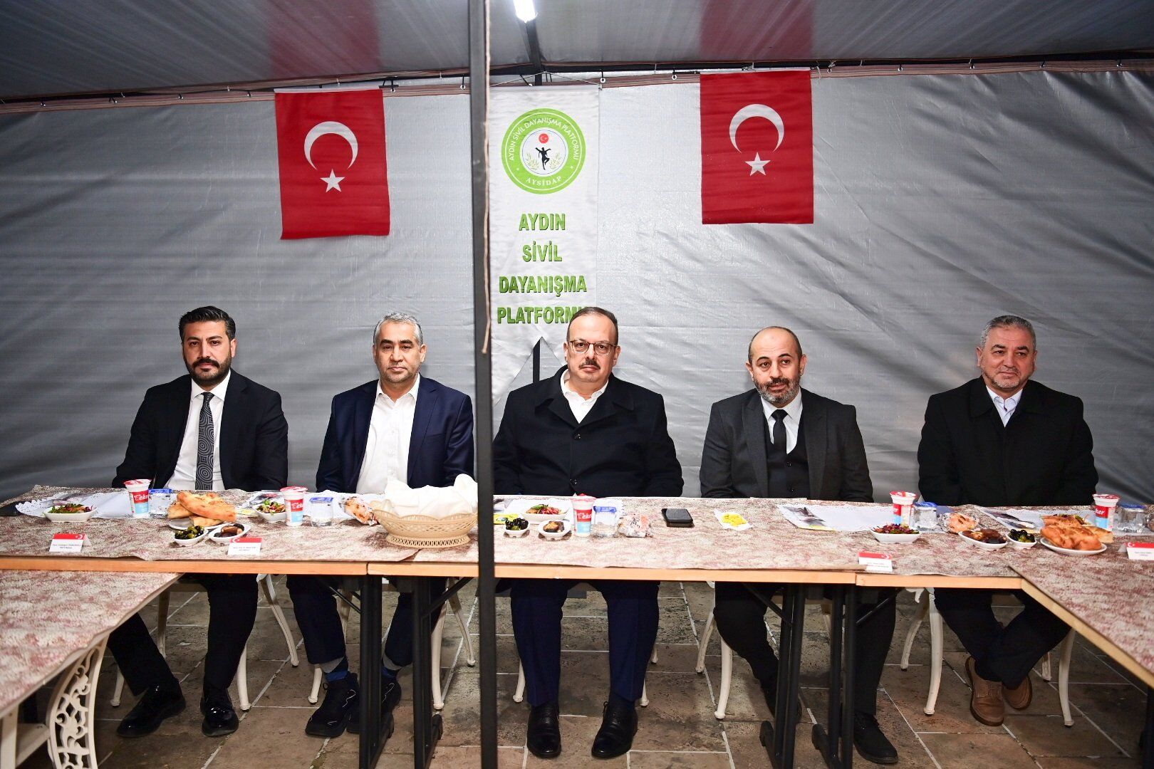 Aydin Protokolu Iftar Sofrasinda Bulustu 643706 3441Ed788911A1F412490A350B687A4B