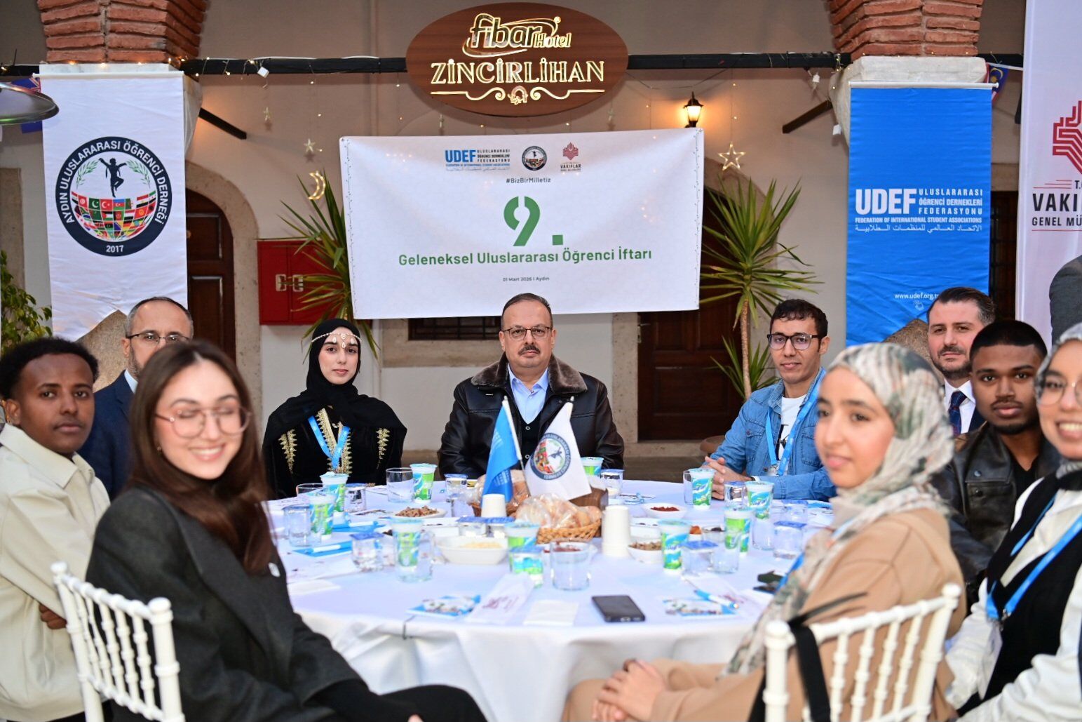 Aydinda Iftar Sofrasinda Dunya Kardesligi 643419 D48322E9D38Fabda276Aec5Ca28A715F