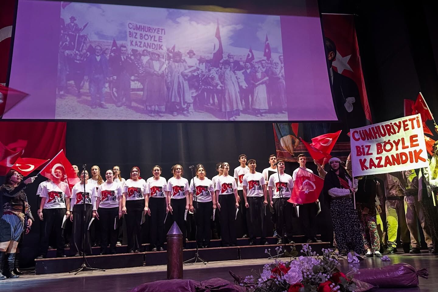 Aydinda Istiklal Marsinin Kabulu Kutlandi Ogrencilerin Gosterisi Buyuk Alkis Aldi 646532 674Be3231E71Fa5292276B3Dedc9Db2B