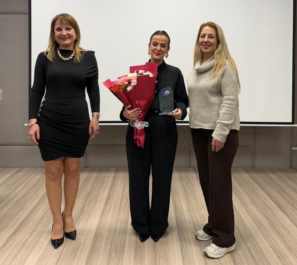 Aydinda Kadinlara Ezber Bozan Egitim B9E44E573789745492900093F5Ba3Ae0