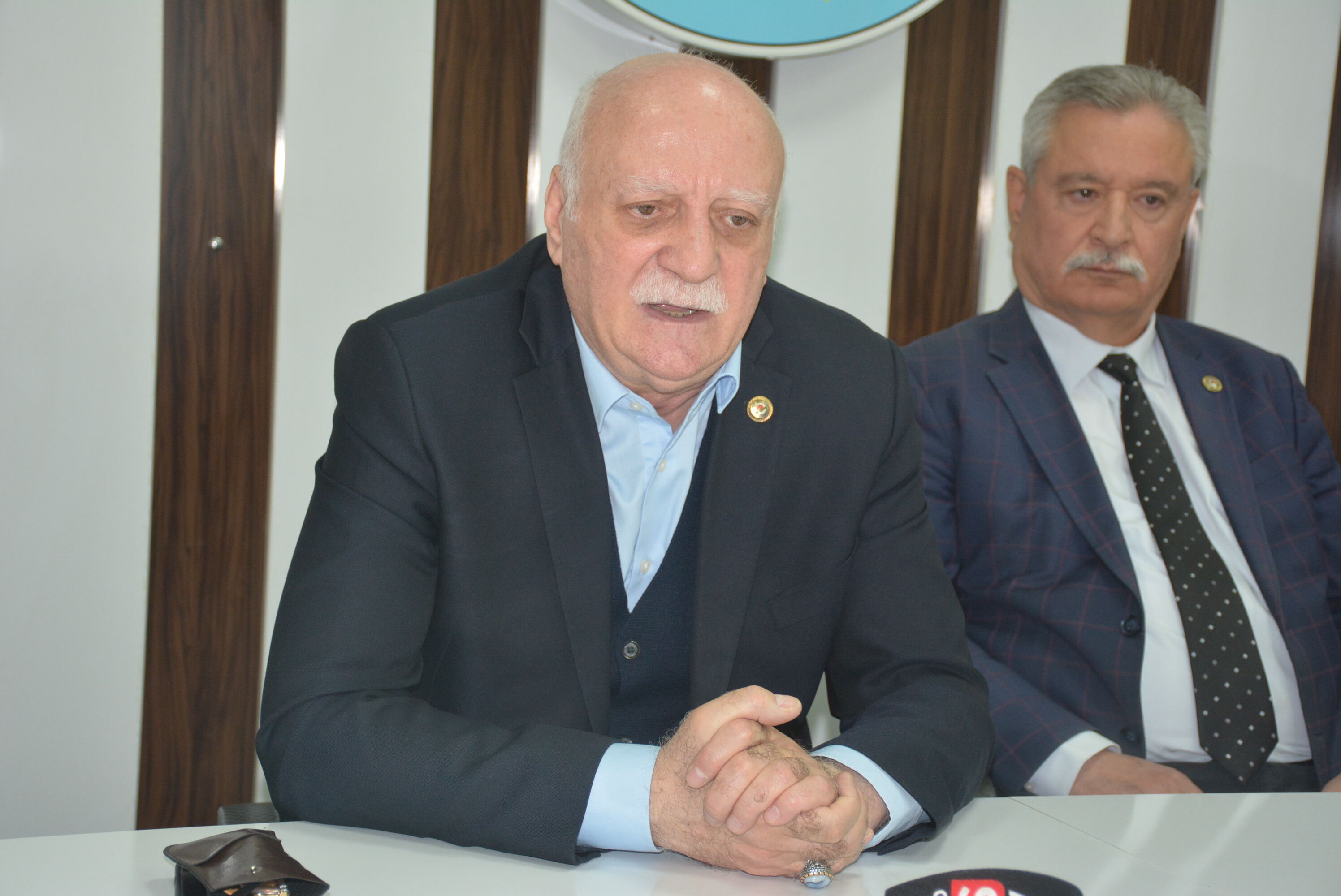 Aydinda Konustu Hem Ureticiyi Hem De Tuketiciyi Uzdu 645495 F04535535169663A3A7D1A682286F9E1