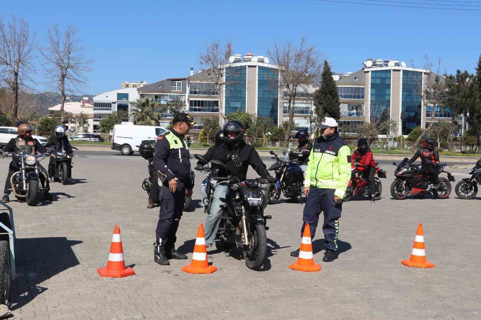 Aydinda Motosiklet Suruculerine Guvenli Surus Egitimi 639020432B665A0A6Bf2C3A41Ee978F3