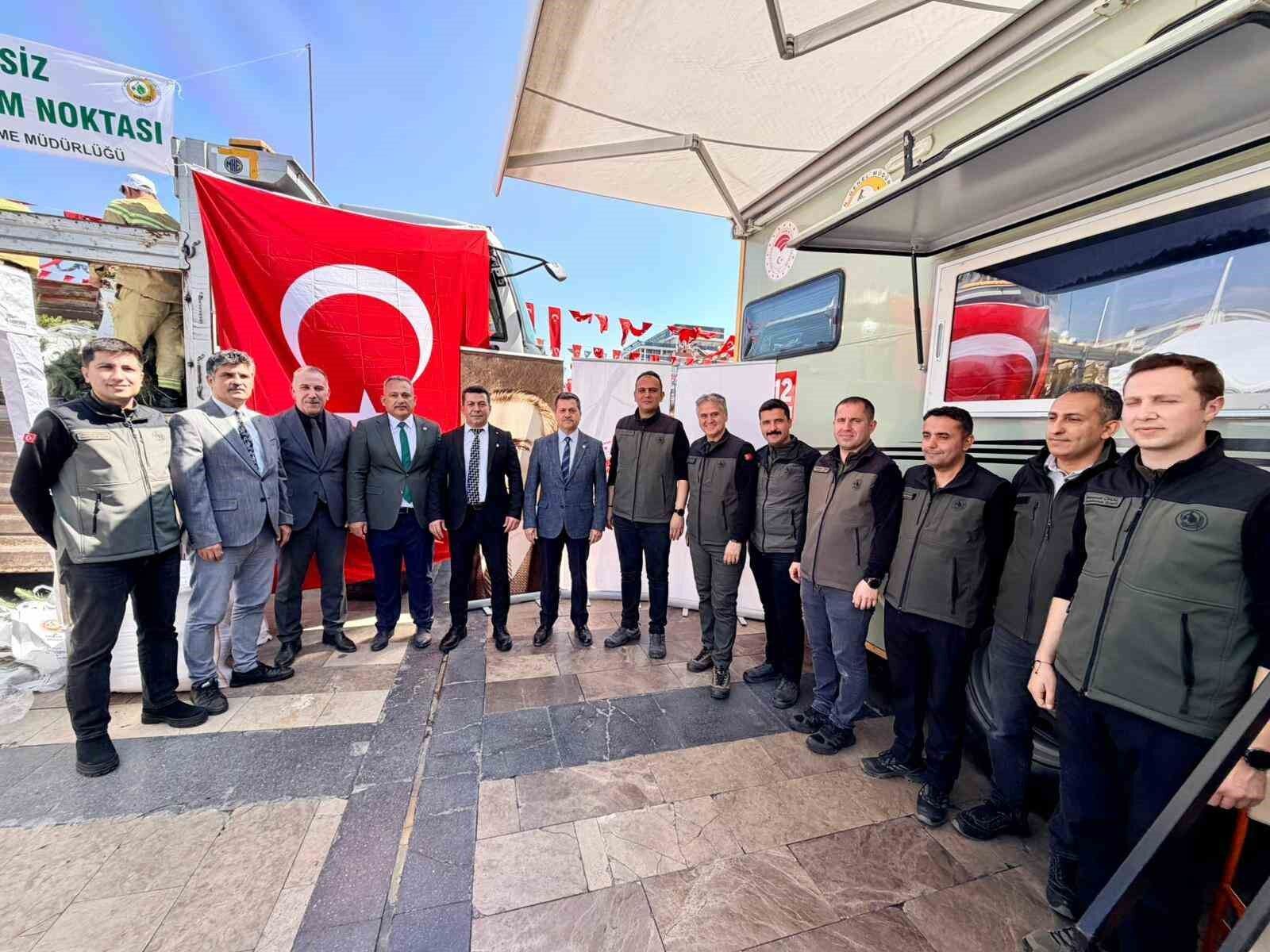 Aydinda Orman Haftasi Kapsaminda 6 Bin Fidan Ucretsiz Dagitildi A04D923Ee386F155C64B8F5213F5F122