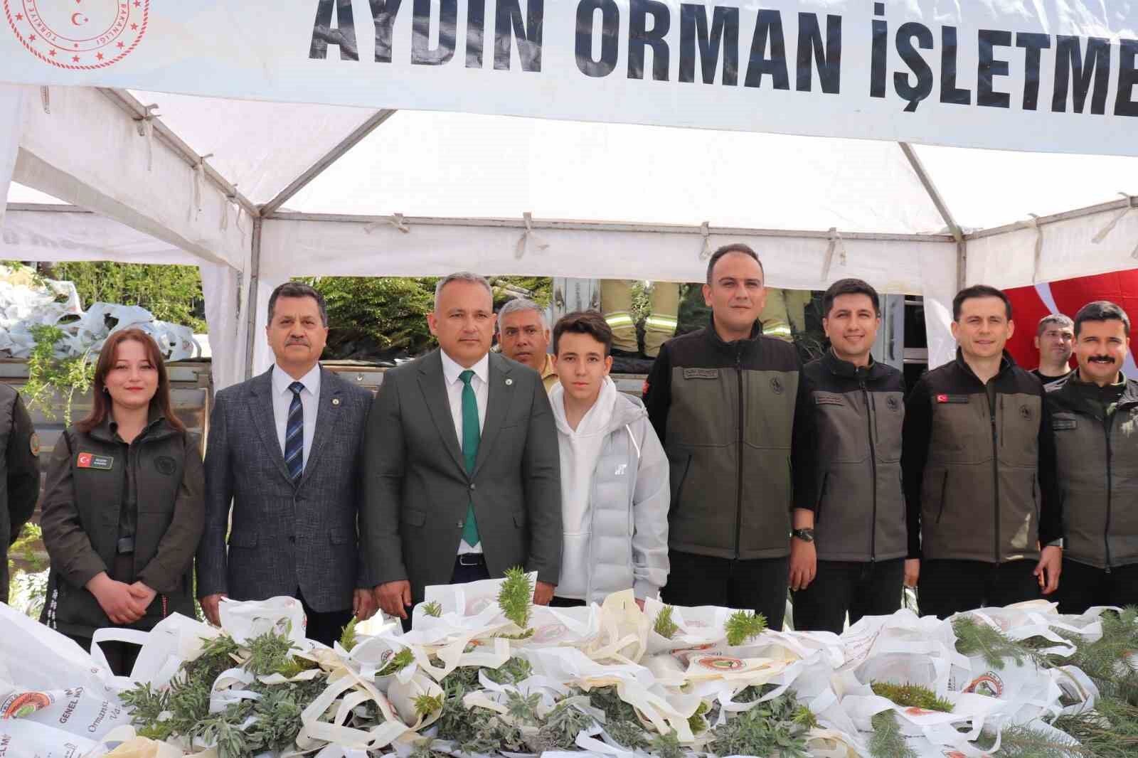 Aydinda Orman Haftasi Kapsaminda 6 Bin Fidan Ucretsiz Dagitildi E1E75E0Fbddad68Aaef70775E9213152