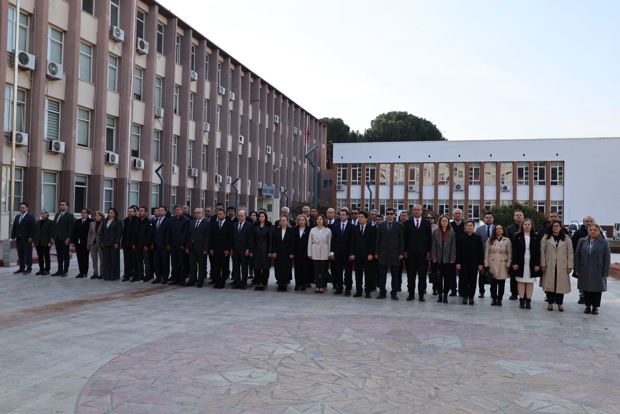 Aydinda Tip Bayrami Kutlandi 647082 5463168407D8F8224E13636F12987Abd