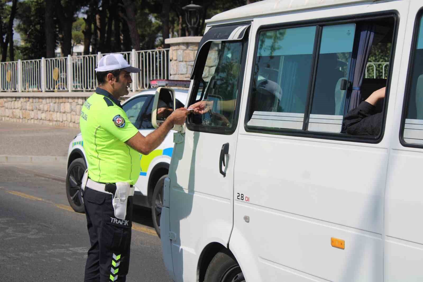 Aydinda Trafik Denetimlerinde 25 Bin Araca Islem Yapildi 736E2Bea4276C4F9A257374F77F60610