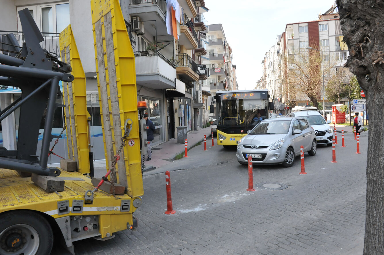 Aydinda Vinc Yuklu Cekici Trafigi Kilitledi 647171 Cafc04Dc02Edda864C7D662B994112B8