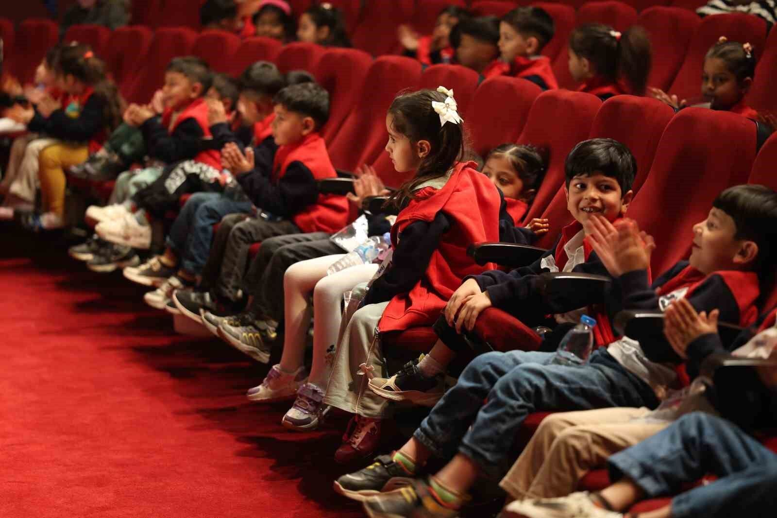 Aydinda Yetiskinler Ve Cocuklar Icin Tiyatro Etkinlikleri Sahnelendi 07Daa36Cd32975C91F5F5F6E3Fe476A9