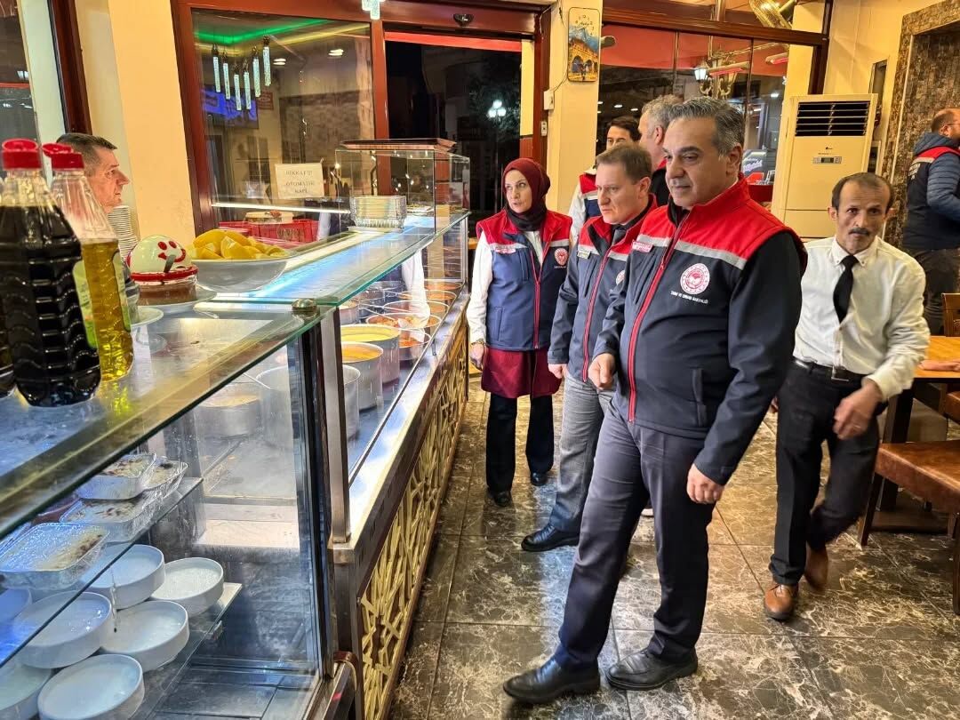 Aydindaki Gida Isletmelerine Gece Denetimi 646431 F1Bdceaa2192Afc3C98Fca48E3F72038