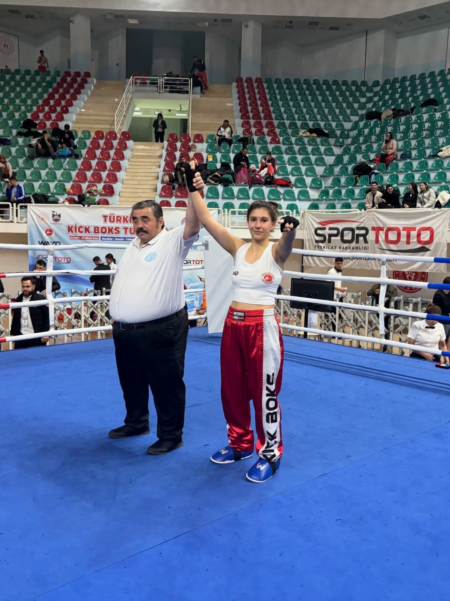 Aydinli Ceylin Turkiye Sampiyonu 650896 0680747Dbddf24Bb9420Dc0591F7Bdca