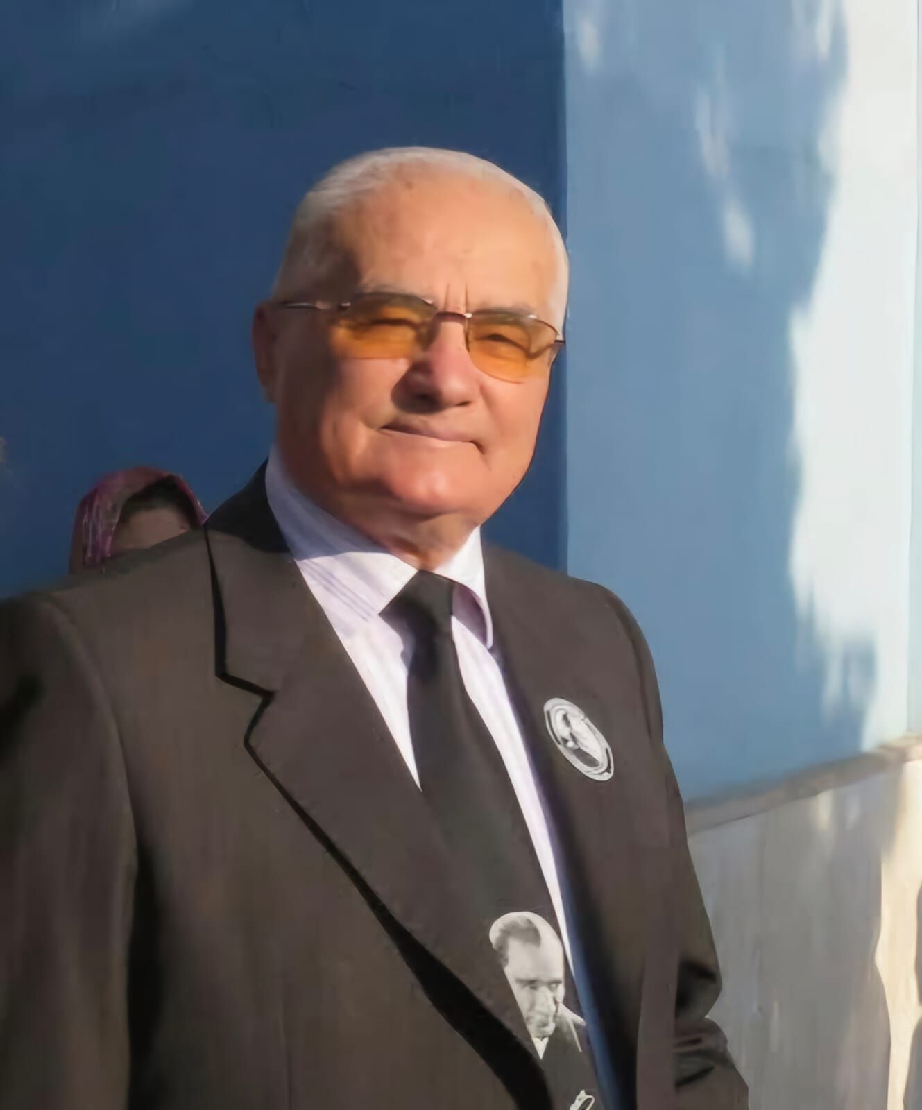 Aydinli Egitim Neferine Kravatli Veda 651180 71A11A789F38E6E89572E6850C968B98