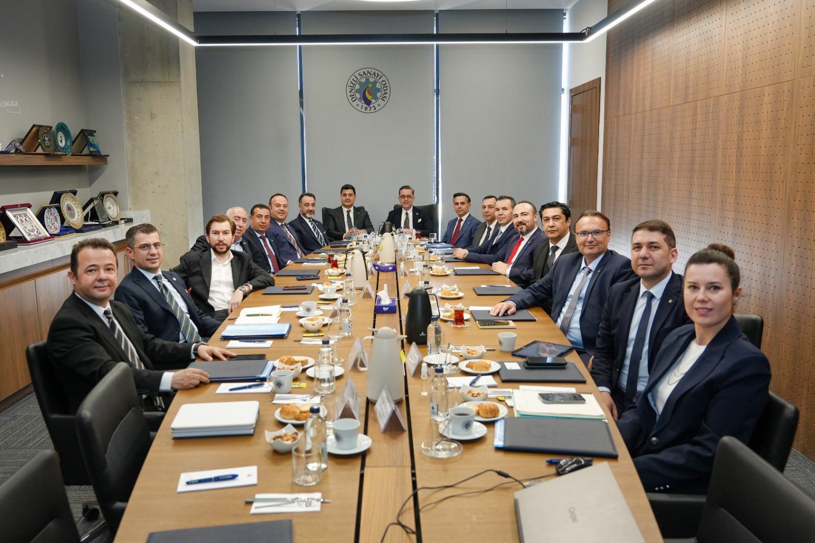 Aydinli Sanayicilerden Denizliye Cikarma 650295 C0127C16D536C2Bc8469B04A4396303D