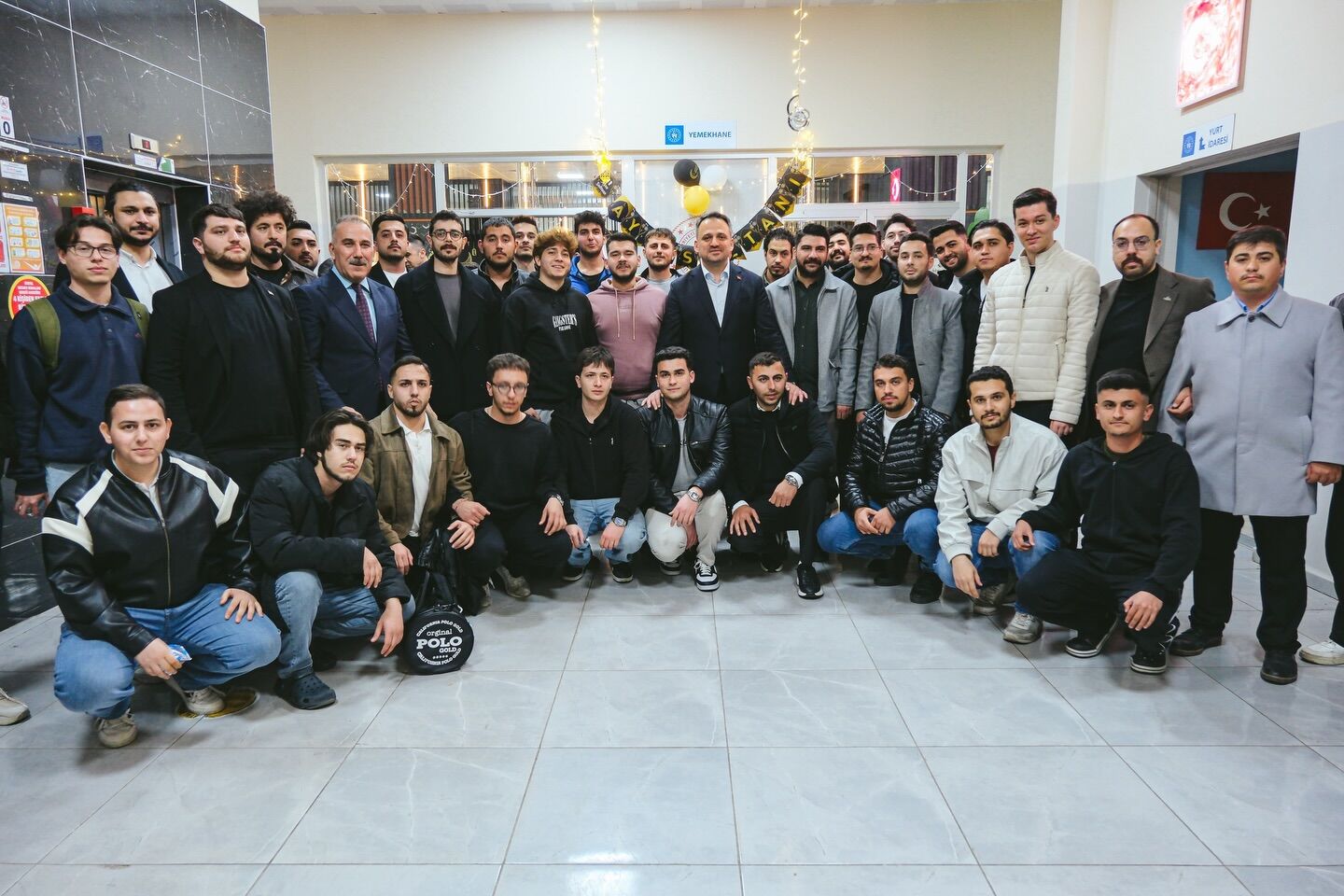 Bakan Yardimcisi Eminoglu Aydinli Genclerle Bulustu 645923 2455C21B4D5A9F9105F23E39Da0C33Fb