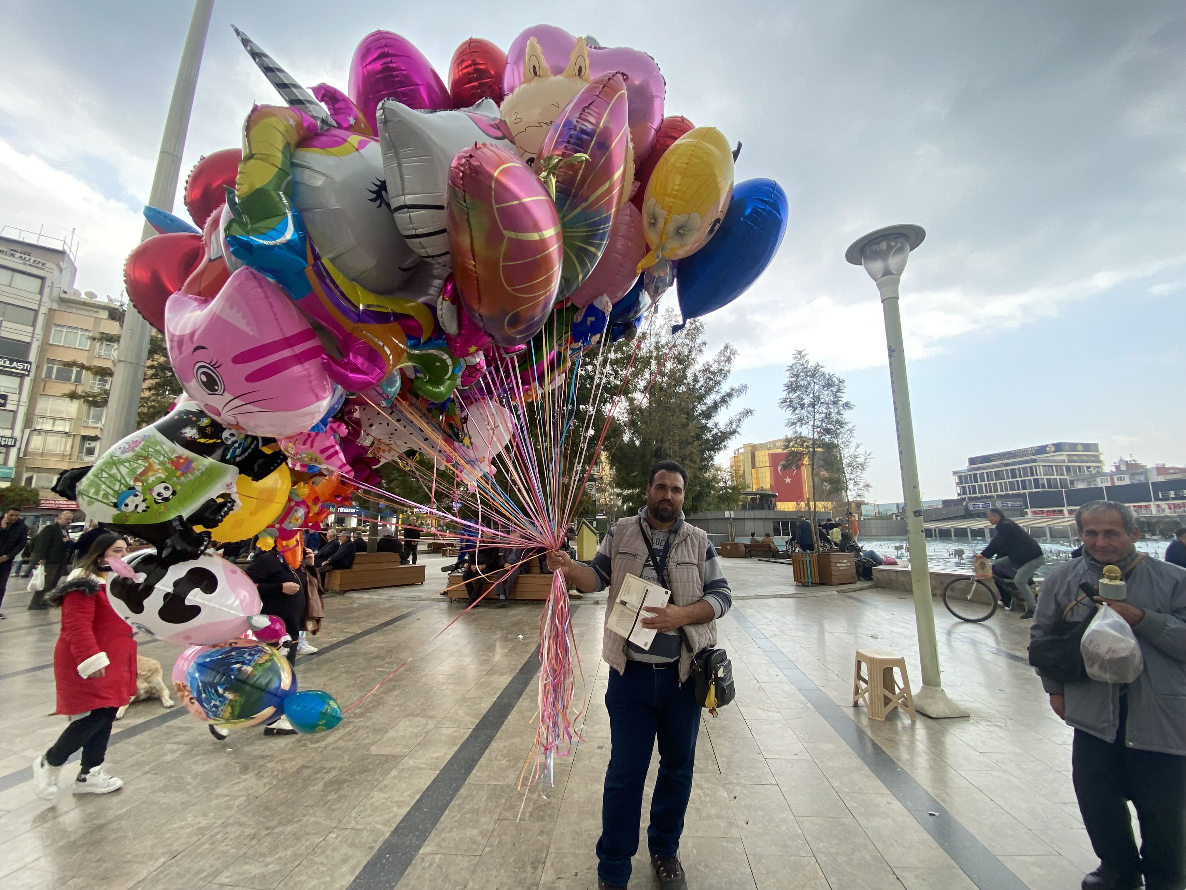 Balon Satarken Ornek Oluyor Aydinda Herkesi Sasirtan Goruntu 650520 A6C23655Dee65C22E6F41Cf89Bbdb221