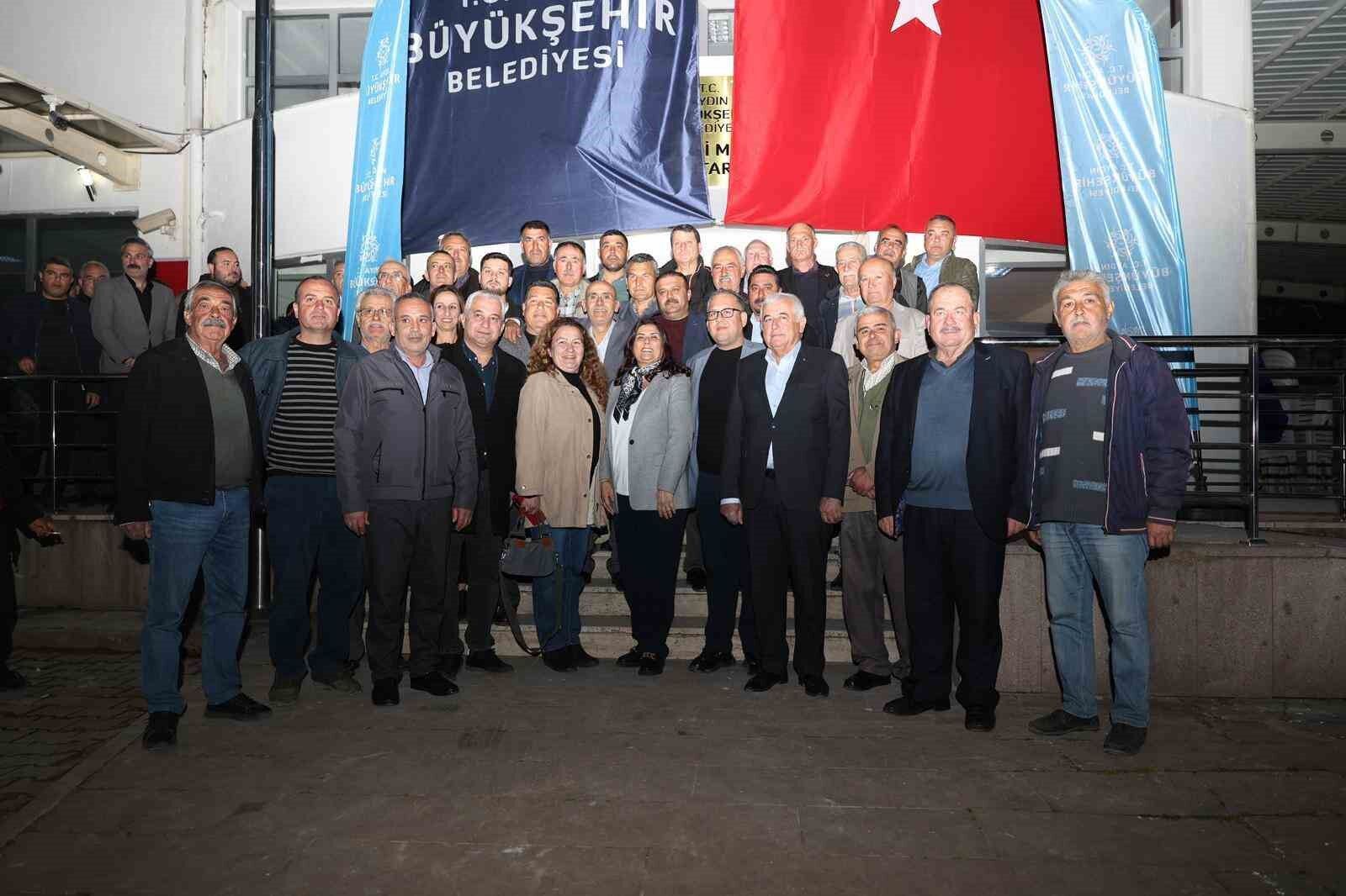 Baskan Cercioglu Kocarlida Iftar Sofrasinda Vatandaslarla Bir Araya Geldi 0388A3B1557593112Aeaa184A296884B