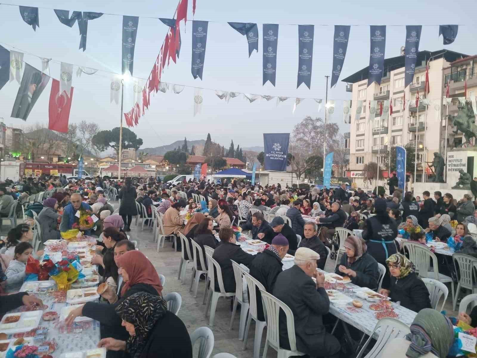 Baskan Cercioglu Ramazan Ayinin Bereketini Aydinin Dort Bir Yanina Tasimayi Surduruyor 19B256A34B1Bdfeb4C30E1Fedf641Bc6