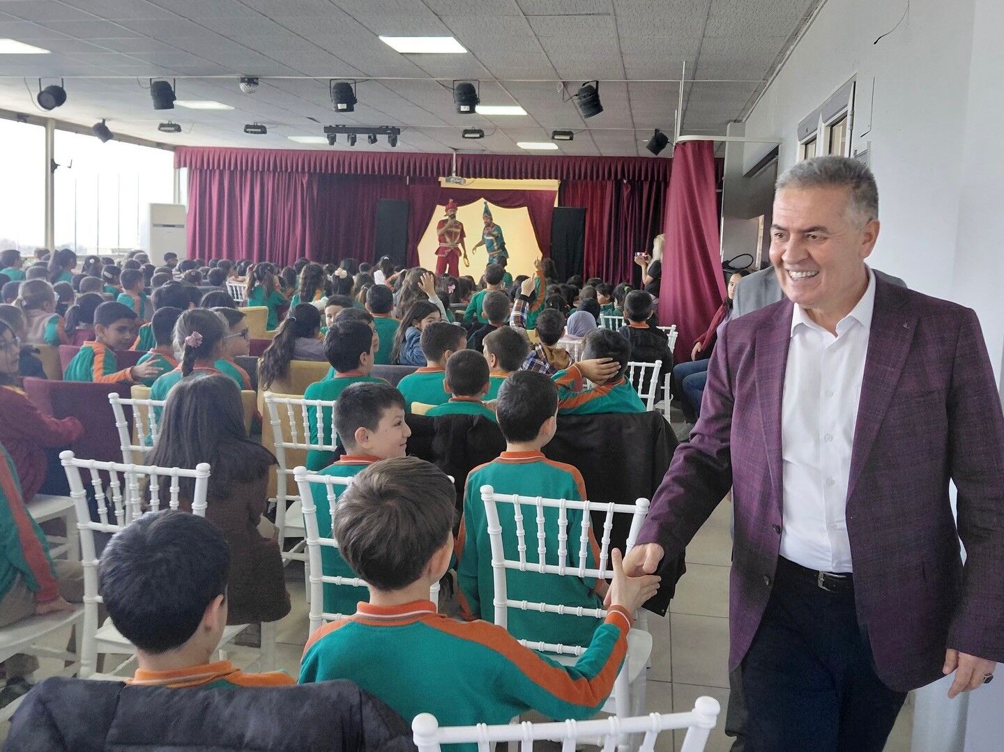 Baskan Erol Cocuklarimizin Yuzundeki Tebessum Her Seye Deger 12Bce5Ed0Ba25C9296567D6Be21903D4