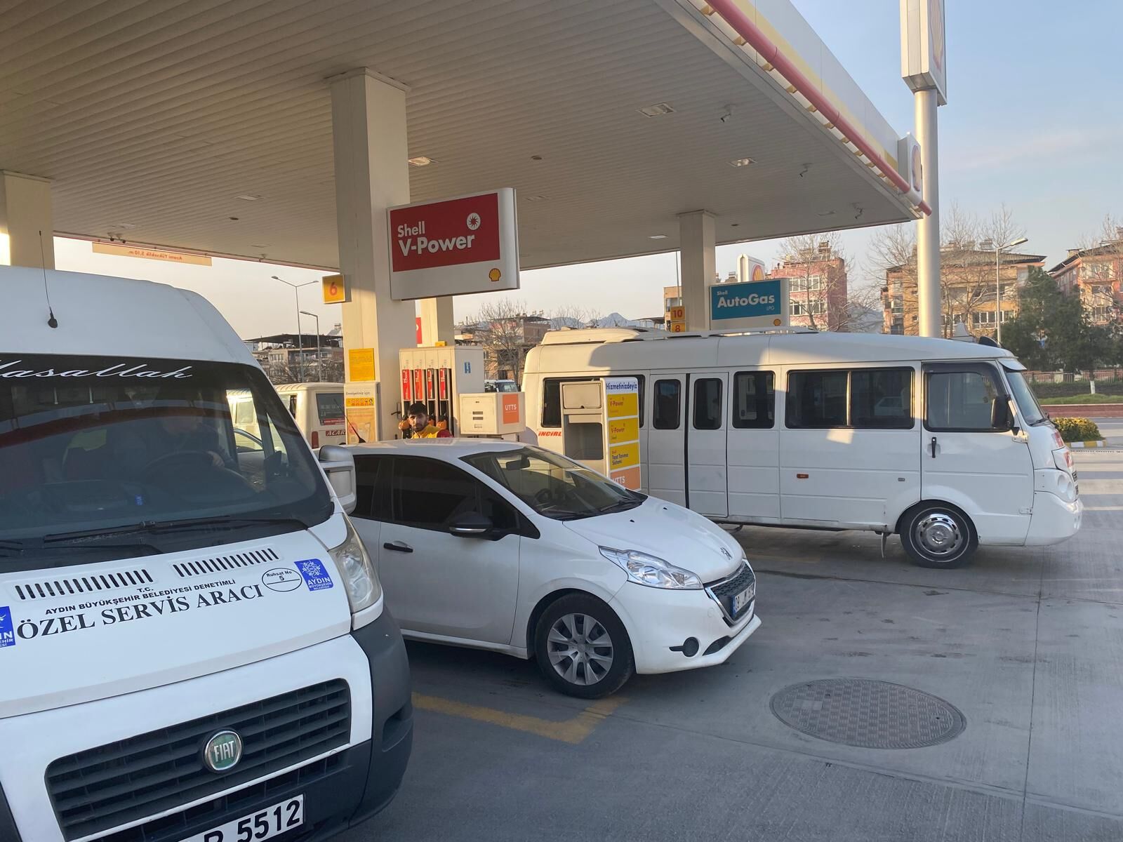 Benzin Istasyonlarinda Zam Yogunlugu 643987 Ddc4510380Fe4E1491621B7F3E55281E